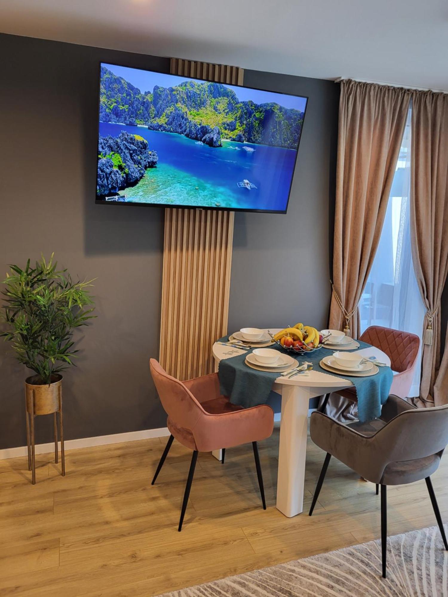 Апартаменти Sea Garden Luxury